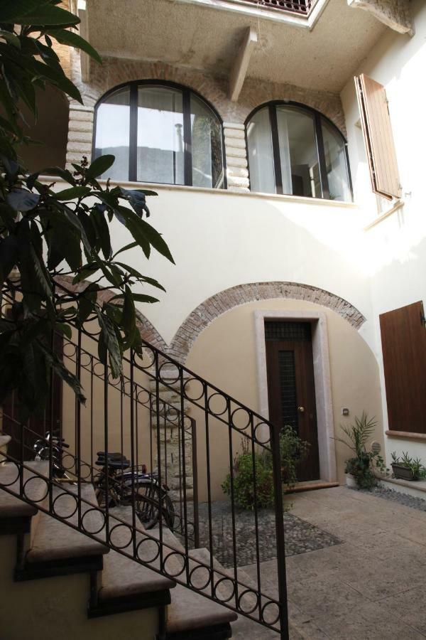Mirko Apartment Verona Luaran gambar
